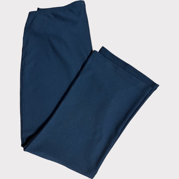 🆂🅾🅻🅳! Essentials Black Ribbed Ladies Pants - Picture 3 of 8